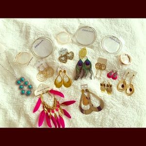 Earings and necklace